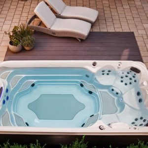 Jacuzzi® Swim Spa J-16 PowerActive™