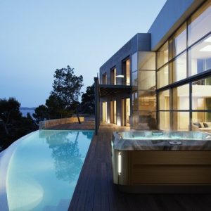 Jacuzzi® Hot Tub J-325™